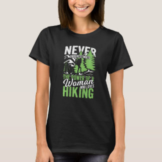 T-shirt Femme qui aime Randonnée Camping Trail