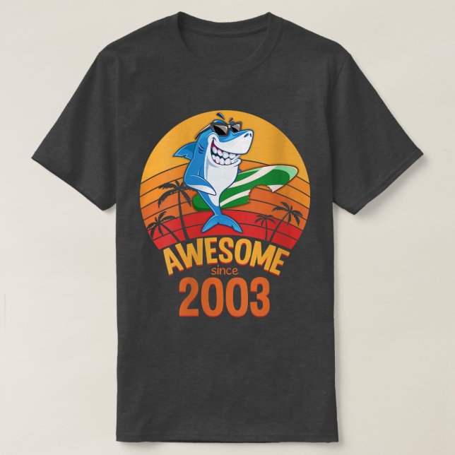 T-shirt Femme Requin Anniversaire 17 Ans Surf Awesome Si (Design devant)