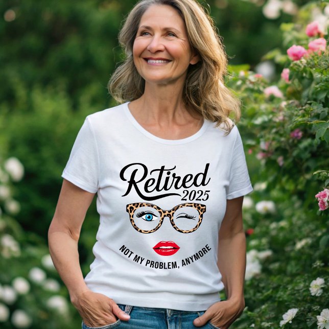 T-shirt Femme retraitée 2025 (Créateur téléchargé)