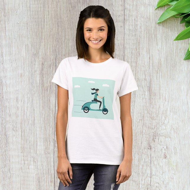 T-shirt Femme Sur Un Scooter (Créateur téléchargé)