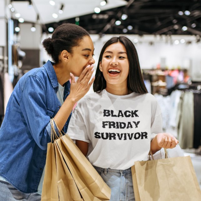 T-shirt femme survivante du vendredi noir (Black Friday Survivor Women's T-Shirt)