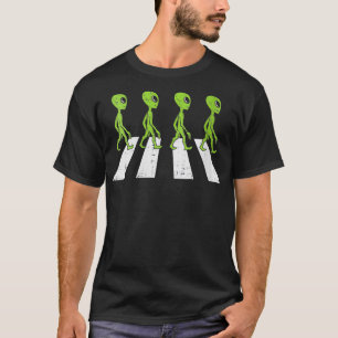 T-shirt Femmes Aliens Traversant La Route Funny Crosswalk 