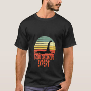 T-shirt Femmes Loch Ness Monster Social Distances Expert