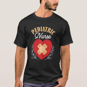 T-shirt Femmes Pédiatre Infirmière Forme cardiaque PEDS In
