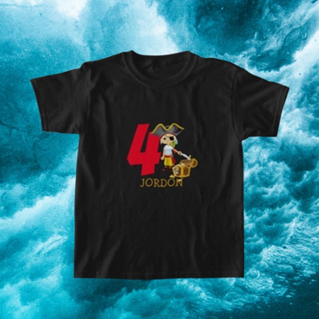 T-shirt Fête d'anniversaire Pirate 4 ans Nom (Discover our Kid's Cute Pirate Boy T-Shirt, designed for comfort and fun.)