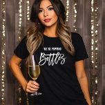 T-shirt Fête de la fête nuptiale Personnalisée<br><div class="desc">Conception branchée et amusante de la fête de mariée. Personnalisez le dos avec le texte de votre choix.</div>