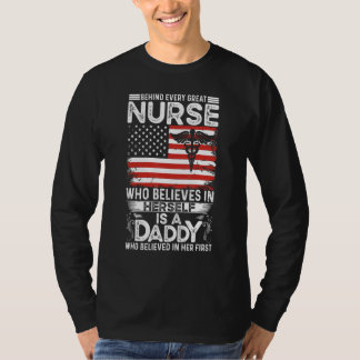 T-shirt Fête des pères derrière chaque grande infirmière