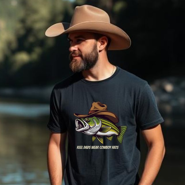 T-shirt Fête des pères Funny Fish portant un Casquette Cow (Bass Fish with a Cowboy Hat, Fisherman Style Fathers Day Birthday For him)