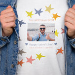 T-shirt Fête des pères personnalisée photo meilleur père j<br><div class="desc">Personnalisez ce t-shirt léger avec la photo et le texte personnalisés de votre père et faites-en un cadeau de Fête des pères de conservation!               Vous pouvez facilement modifier le texte et remplacer l'image par la vôtre.</div>