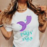T-shirt Fête Nos Queues De Mermaid Bachelorte Party<br><div class="desc">C'est une fête Nos queues Mermaid Bachelorette Party T-Shirt!</div>