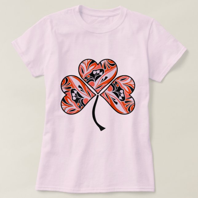 T-shirt Feuille de trèfle décorative de coeurs (Design devant)