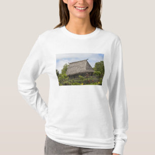 T-shirt Fidji, île de Viti Levu. Centre culturel polynésie