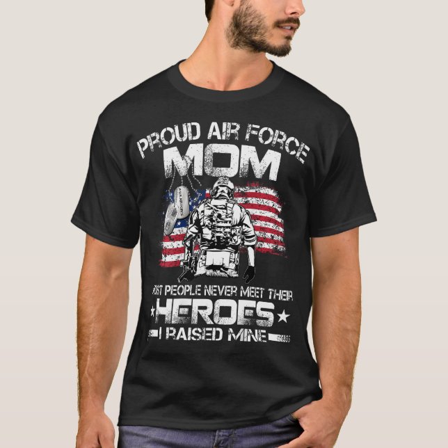 T-shirt Fier Air Force Maman Air Force Graduation Maman Us (Devant)
