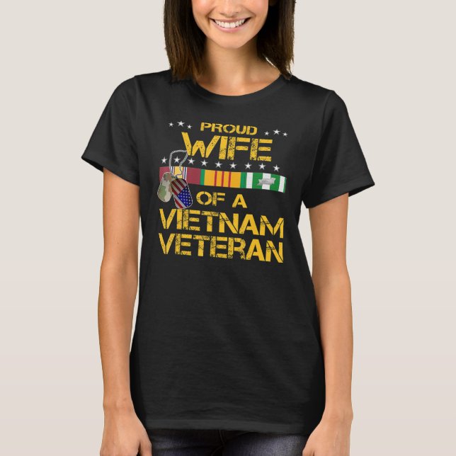 T-shirt  Fier Épouse D'Un Vétérinaire Du Vietnam Mon Mari  (Devant)