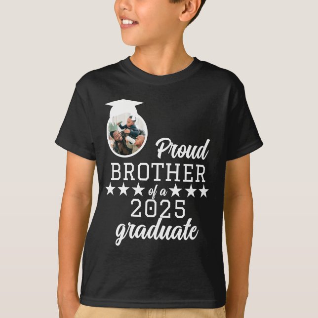 T-shirt Fier Frère d'un Diplôme de Famille de 2025 (Devant)