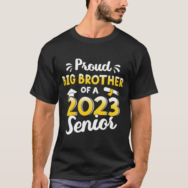 T-shirt Fier grand frère d'une classe de graduation de 202 (Devant)