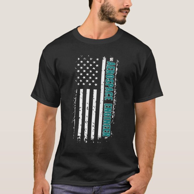 T-shirt Fier ingénieur aérospatial américain Drapeau ingén (Devant)