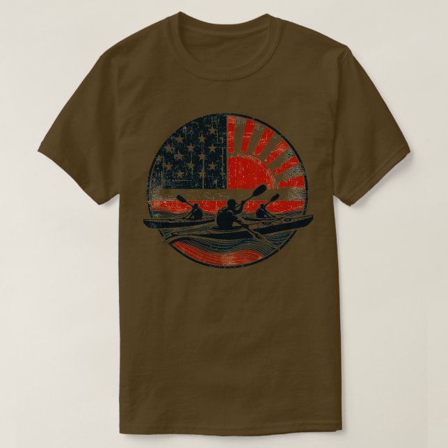 T-shirt Fier Kayaker Paddle à travers le drapeau d'eau usa (Design devant)