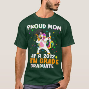 T-shirt Fier Maman D'Un 2022 Diplômé De 5E Année Dabbing U
