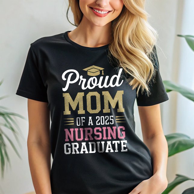 T-shirt Fier Maman d'une classe de 2025 de diplômés en soi (Créateur téléchargé)