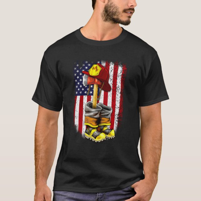T-shirt Fier Pompier Drapeau Américain Pompier Ax Bottes (Devant)