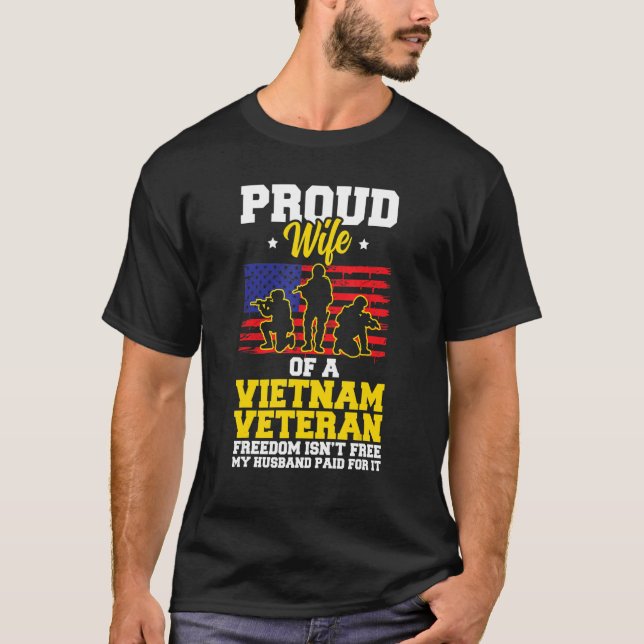 T-shirt Fière Épouse D'Un Vétéran Du Vietnam (Devant)