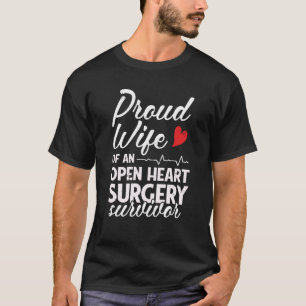 T-shirt Fière Femme D'Un Coeur Ouvert Surgery Survivant By