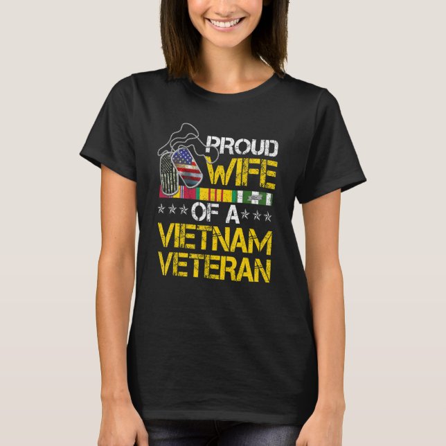 T-shirt Fière Femme D'Un Vétérinaire Du Vietnam Mon Mari E (Devant)