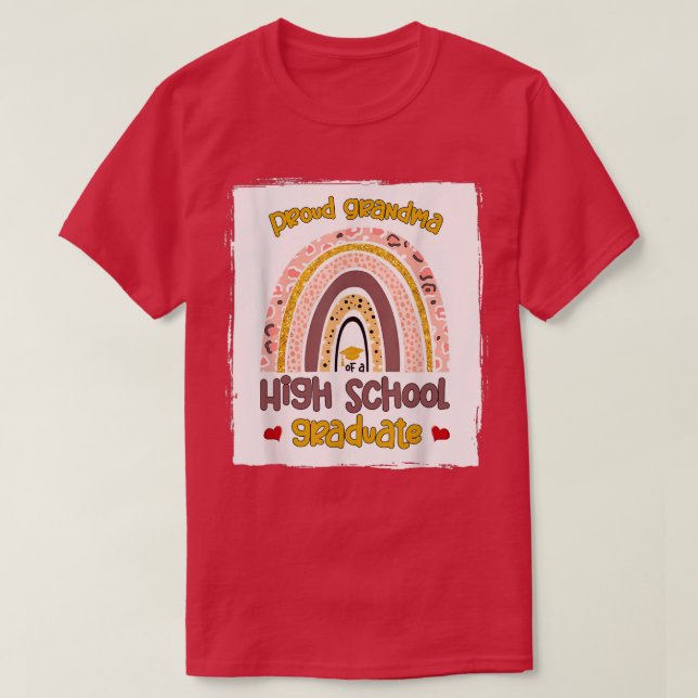 T-shirt Fière Grand-Mère D'Une École Secondaire De Rai (Design devant)