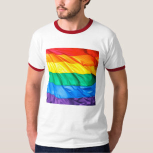T-shirt Fierté solide - plan rapproché de drapeau de gay