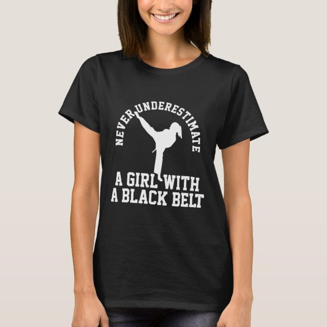 T-shirt Fille ceinture noire de karaté Taekwondo  (Devant)