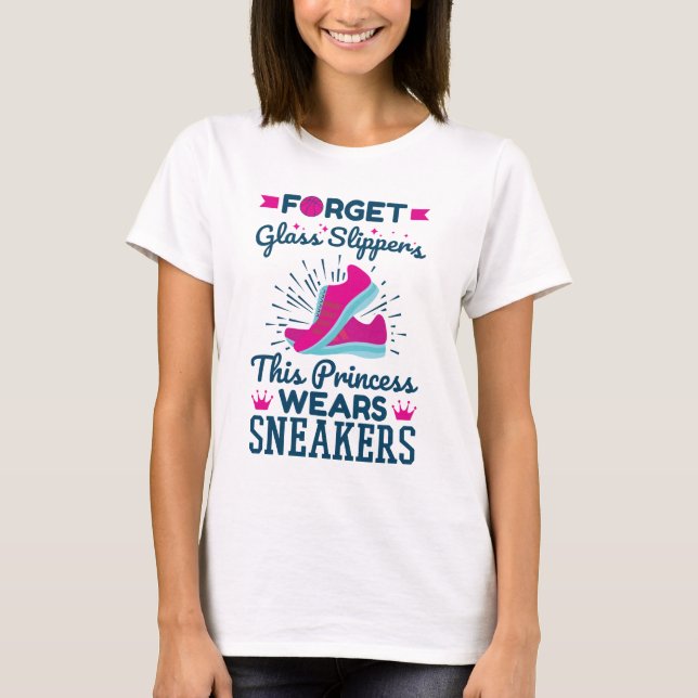 T-shirt Filles De Basket Cette Princesse Porte Des Baskets (Devant)
