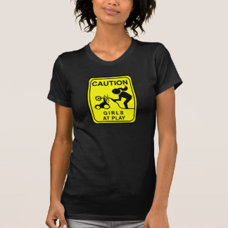 T-shirt Filles de précaution au jeu