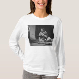 T-shirt Filles s'exerçant dans la habilité au tir de fus