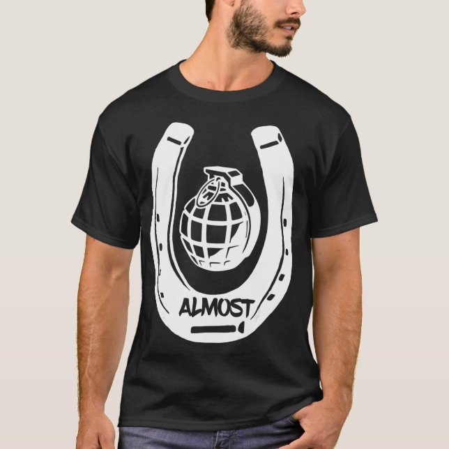 T-shirt Fils à cheval et grenades à main (Devant)