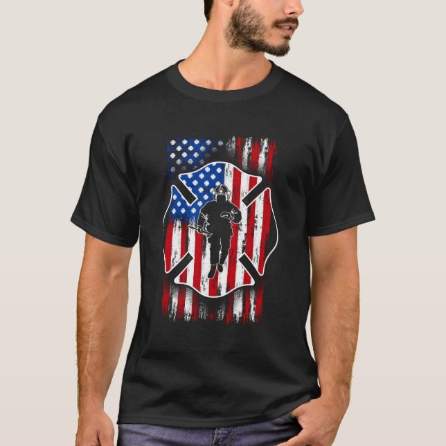T-shirt Firefighter Shield Drapeau américain Patriotique U (Devant)