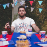 T-shirt Fireworks USA Patriotique Rouge Blanc Bleu<br><div class="desc">Avec l'4 juillet qui arrive,  vous avez une merveilleuse chance d'express de votre esprit patriotique ! Que vous soyez impatient de participer à une parade,  de profiter d'un barbecue ou simplement de passer du temps de qualité avec vos proches,  ce design sera parfait pour l'occasion.</div>