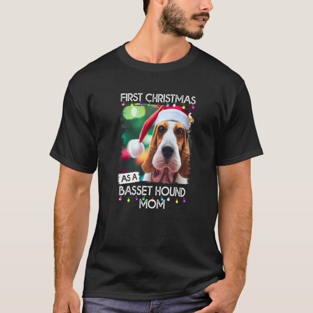 T-shirt First Christmas as a Basset Hound mom (Devant)