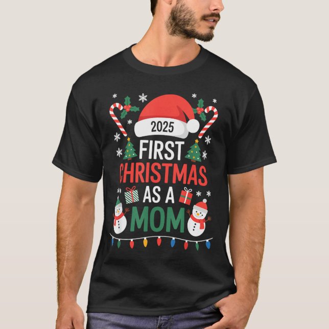 T-shirt First Christmas As A Mom 2025 Family Matching Holi (Devant)