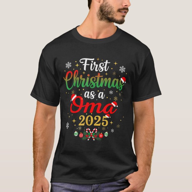 T-shirt First Christmas As A Oma 2025 New Mommy Xmas  (Devant)