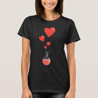 T-shirt Flacon noir de geek de Saint-Valentin de coeurs