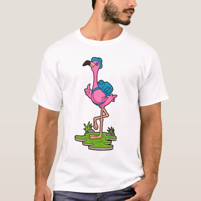 T-shirt Flamant rose comme randonneur avec sac à dos (Devant)
