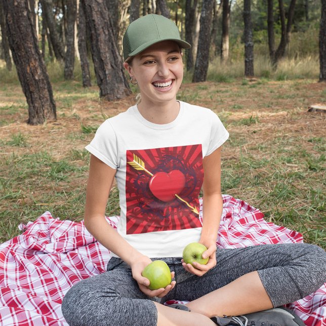 T-shirt Flèche du coeur rouge (Créateur téléchargé)