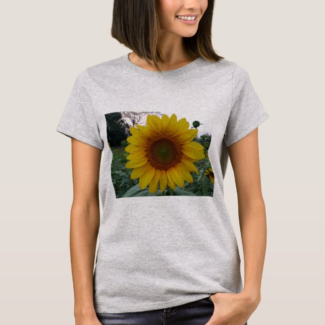 T-Shirt Fleur de Soleil Radieuse pour un Confort Q (Devant)