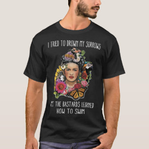 T-shirt fleur papillon Frida Kahlo peintre art pour les fa