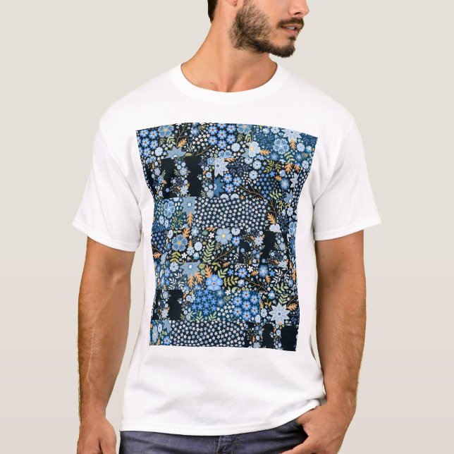 T-shirt Fleurs Bleues Patchwork : Tissu sans couture. (Devant)