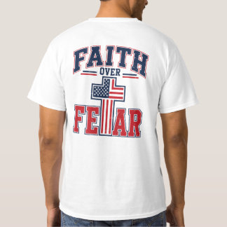 T-shirt Foi chrétienne patriotique par-dessus la peur Drap