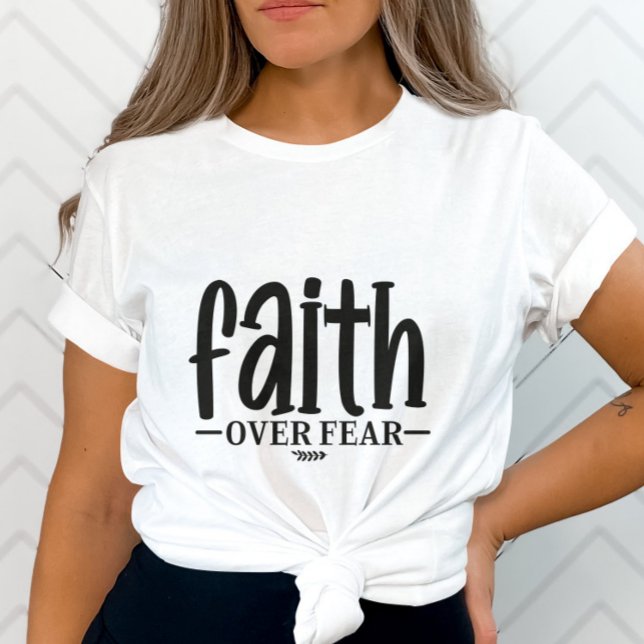 T-shirt Foi Inspirante sur la peur-cadeau religieux (Créateur téléchargé)
