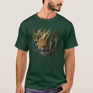 T-shirt foncé du tigre des hommes