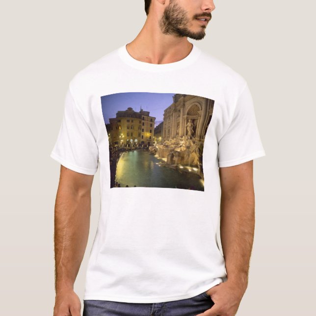 T-shirt Fontaine de Trevi la nuit, Rome, Latium, Italie (Devant)
